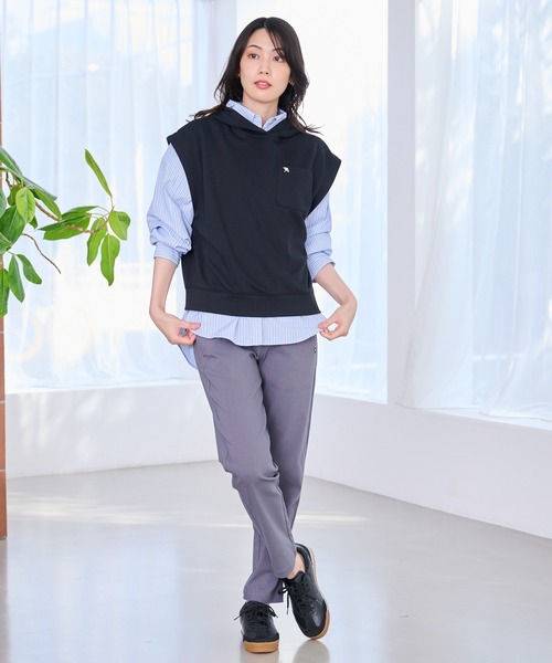 Arnold Palmer（アーノルドパーマー）の「パーカーベスト + シャツ レイヤードセット（アンサンブル・レディース・ブラック/杢グレー/グレイッシュベージュ・L/M/S）」の5枚目の写真