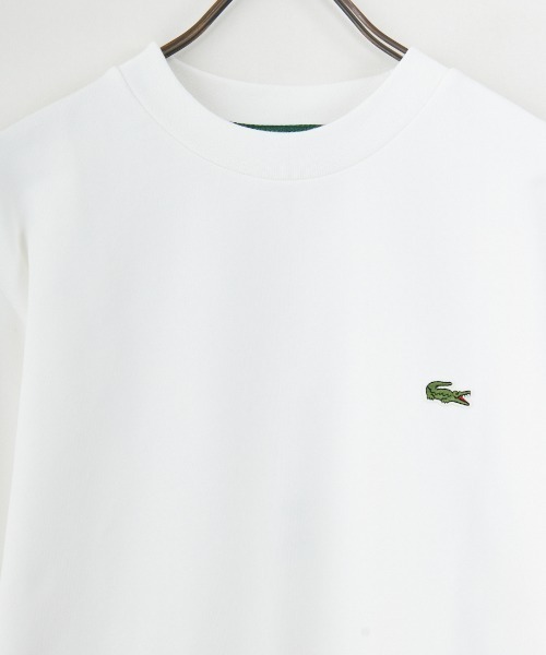 LACOSTE（ラコステ）の「[LACOSTE / ラコステ] ワンポイントロゴ クルーネックスウェット（スウェット・レディース・ブラック/ベージュ/ホワイト・5/4/6）」の4枚目の写真