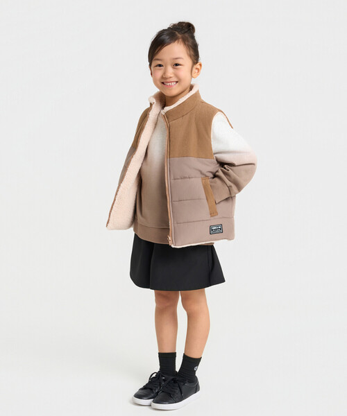 COMME CA ISM（コムサイズム）の「【リバーシブル】中綿ベスト（ベスト・キッズ・ブラック/キャメル・110cm/100cm/120cm/130cm/140cm/150cm）」の19枚目の写真