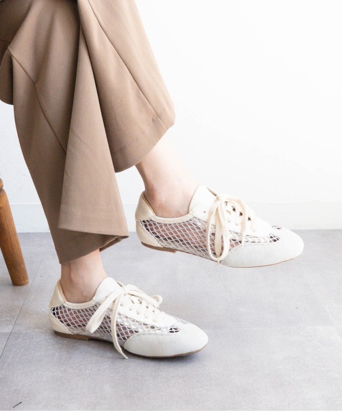 Fabby fabby（ファビィーファビィー）の「メッシュサッカーシューズ（スニーカー・レディース・オフホワイト/ブラック・SMALL/MEDIUM/LARGE）」の16枚目の写真