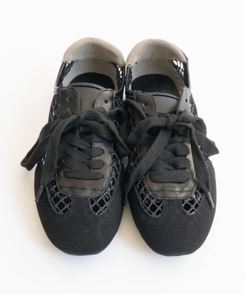 Fabby fabby（ファビィーファビィー）の「メッシュサッカーシューズ（スニーカー・レディース・オフホワイト/ブラック・SMALL/MEDIUM/LARGE）」の5枚目の写真