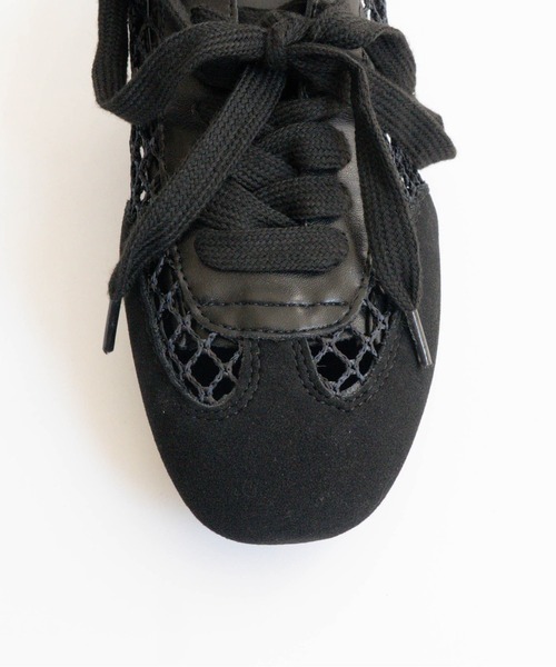 Fabby fabby（ファビィーファビィー）の「メッシュサッカーシューズ（スニーカー・レディース・オフホワイト/ブラック・SMALL/MEDIUM/LARGE）」の6枚目の写真