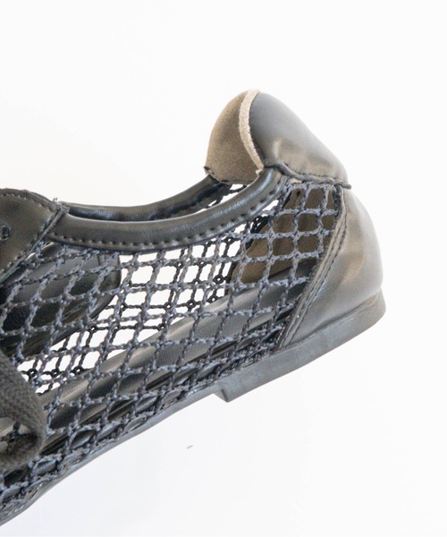 Fabby fabby（ファビィーファビィー）の「メッシュサッカーシューズ（スニーカー・レディース・オフホワイト/ブラック・SMALL/MEDIUM/LARGE）」の7枚目の写真