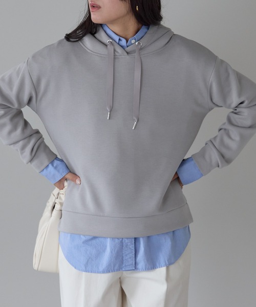 Fizz（フィズ）の「ダンボール脇スリットパーカー（パーカー・レディース・モカ/チャコール/ブラック/アイボリー/グレー/グレイッシュブルー・M）」の3枚目の写真