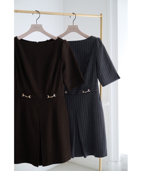 Her lip to(ハーリップトゥー)の「Bit Luxe Mini Dress(ワンピース・レディース・ブラウン系/ストライプ・S/M)」の16枚目の写真