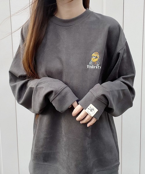 Nana(ナナ)の「オジー刺繍 ポンチスウェードスウェット(スウェット・レディース・アイボリー/チャコールグレー・FREE)」の6枚目の写真