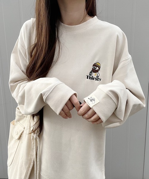 Nana(ナナ)の「オジー刺繍 ポンチスウェードスウェット(スウェット・レディース・アイボリー/チャコールグレー・FREE)」の8枚目の写真
