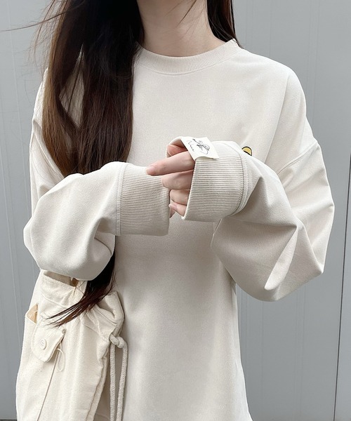 Nana(ナナ)の「オジー刺繍 ポンチスウェードスウェット(スウェット・レディース・アイボリー/チャコールグレー・FREE)」の9枚目の写真