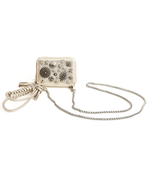 perche（ペルケ）の「ペルケ perche / マルチスタッズジャバラチャームウォレットショルダー（財布・レディース・ブラック/シルバー/グレー/ゴールド・FREE）」の4枚目の写真