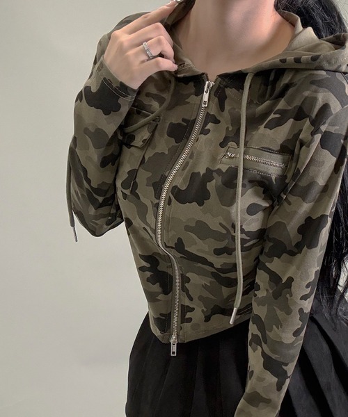 FOLLOWIN（フォロウィン）の「２color /ストリートカモフラダブルジップパーカー（パーカー・レディース・カーキ/グレー・FREE）」の2枚目の写真