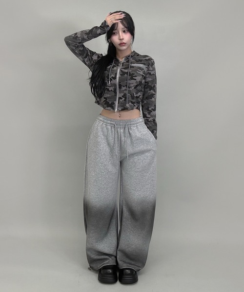 FOLLOWIN（フォロウィン）の「２color /ストリートカモフラダブルジップパーカー（パーカー・レディース・カーキ/グレー・FREE）」の5枚目の写真