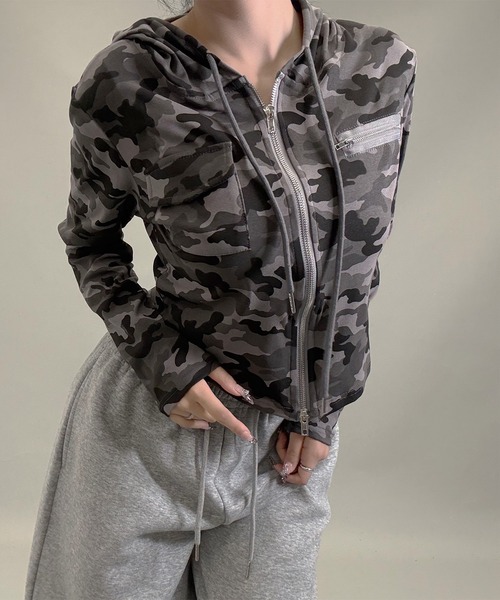 FOLLOWIN（フォロウィン）の「２color /ストリートカモフラダブルジップパーカー（パーカー・レディース・カーキ/グレー・FREE）」の10枚目の写真