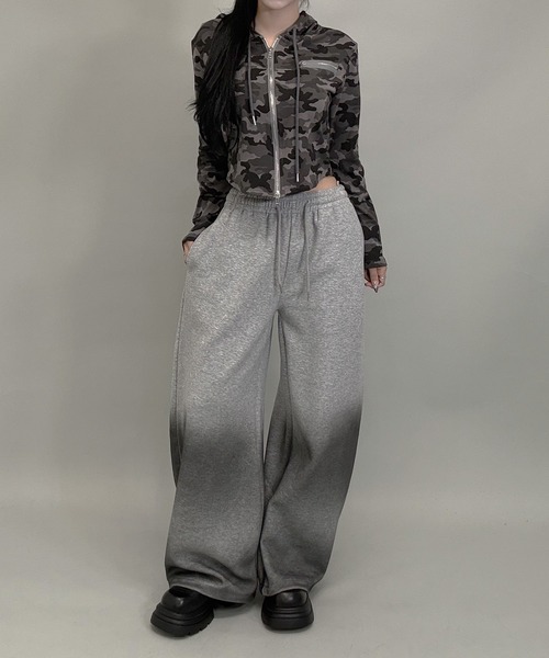 FOLLOWIN（フォロウィン）の「２color /ストリートカモフラダブルジップパーカー（パーカー・レディース・カーキ/グレー・FREE）」の6枚目の写真