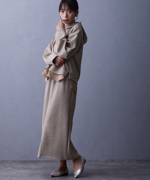 NICOLE white（ニコルホワイト）の「【セットアップ】フードプルオーバー×ロングスカート（ワンピース・レディース・チャコール/グレー・FREE）」の7枚目の写真