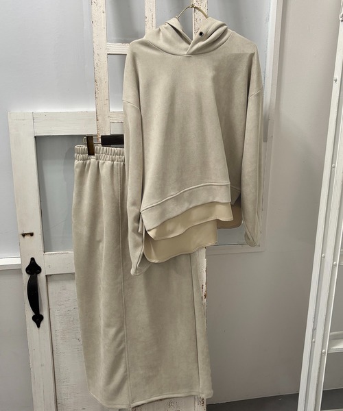 NICOLE white（ニコルホワイト）の「【セットアップ】フードプルオーバー×ロングスカート（ワンピース・レディース・チャコール/グレー・FREE）」の19枚目の写真