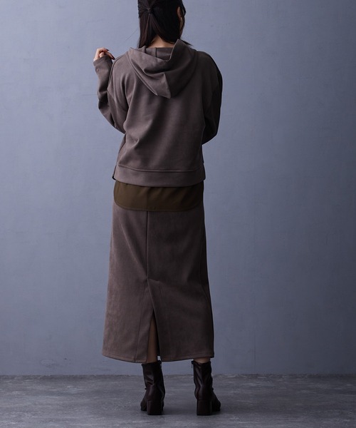 NICOLE white（ニコルホワイト）の「【セットアップ】フードプルオーバー×ロングスカート（ワンピース・レディース・チャコール/グレー・FREE）」の18枚目の写真