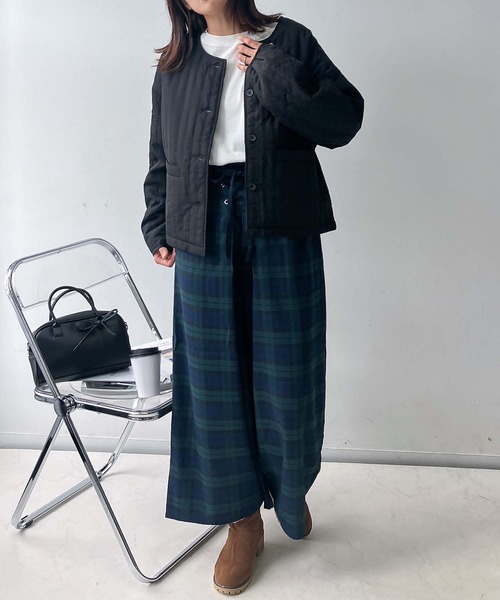 AS KNOW AS plus（アズノゥアズプラス）の「♪ノーカラーキルティングジャケット（ノーカラージャケット・レディース・ブラック/カーキ/アイボリー・FREE）」の5枚目の写真