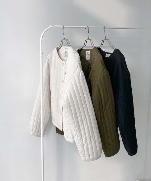 AS KNOW AS plus（アズノゥアズプラス）の「♪ノーカラーキルティングジャケット（ノーカラージャケット・レディース・ブラック/カーキ/アイボリー・FREE）」の20枚目の写真