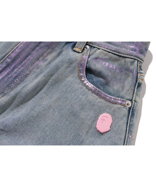 A BATHING APE（アベイシングエイプ）の「FOIL WASHED ONE POINT RELAXED FIT DENIM PANTS（デニムパンツ・レディース・ライトインディゴブルー・XX-SMALL/X-SMALL）」の3枚目の写真