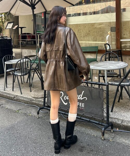 mystic（ミスティック）の「【2サイズ展開/ウエストが絞れるのが嬉しい！】ドロストフェイクレザーブルゾン（ブルゾン・レディース・ブラウン/ベージュ・2/1）」の12枚目の写真