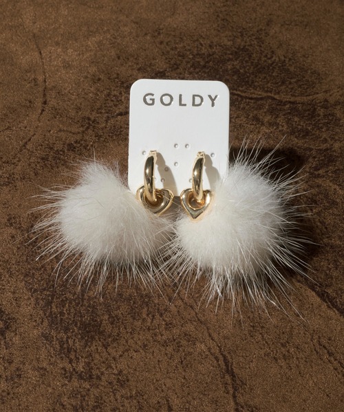 GOLDY(ゴールディ)の「ミンク ファー ×メタル ハート ピアス(ピアス(両耳用)・レディース・ブラウン/アイボリー/グレー・FREE)」の2枚目の写真