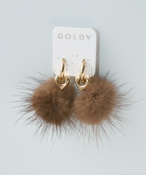 GOLDY(ゴールディ)の「ミンク ファー ×メタル ハート ピアス(ピアス(両耳用)・レディース・ブラウン/アイボリー/グレー・FREE)」の5枚目の写真