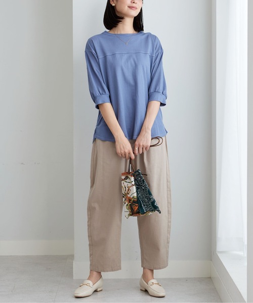 BELLUNA PLUS(ベルーナ)の「配色ステッチデザインプルオーバー(Tシャツ/カットソー・レディース・ベージュ/ブルー・LARGE/MEDIUM/X-LARGE)」の11枚目の写真