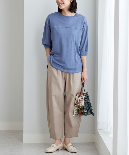BELLUNA PLUS(ベルーナ)の「配色ステッチデザインプルオーバー(Tシャツ/カットソー・レディース・ベージュ/ブルー・LARGE/MEDIUM/X-LARGE)」の12枚目の写真