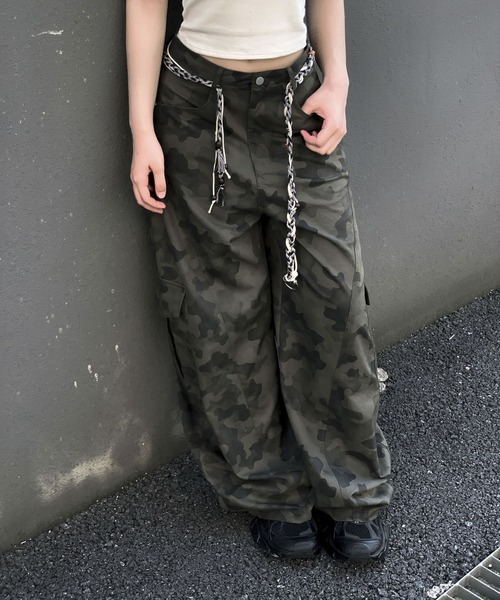 VEILA(ヴェイラ)の「カモフラージュワイドカーゴパンツ(カーゴパンツ・レディース・カーキ・S/M/L)」の17枚目の写真