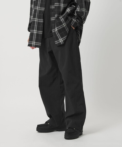 koti BEAUTY&YOUTH(コティ ビューティアンドユース)の「<koti BEAUTY&YOUTH>ペインターパンツ(その他パンツ・メンズ・オリーブ/ブラック・S/M/L)」の2枚目の写真