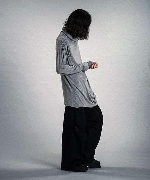 NO ID.(ノーアイディ)の「【NO ID.】Volume-Neck Gather Drape Pullover / ボリューム ネック ギャザー ドレープ プルオーバー(ニット/セーター・メンズ・ブラック/グレー/ホワイト・ONE SIZE)」の7枚目の写真