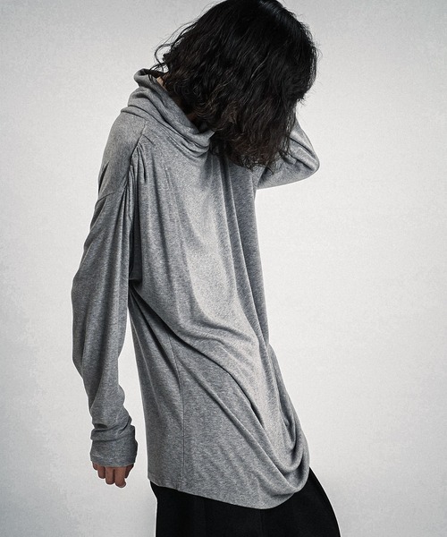 NO ID.(ノーアイディ)の「【NO ID.】Volume-Neck Gather Drape Pullover / ボリューム ネック ギャザー ドレープ プルオーバー(ニット/セーター・メンズ・ブラック/グレー/ホワイト・ONE SIZE)」の9枚目の写真