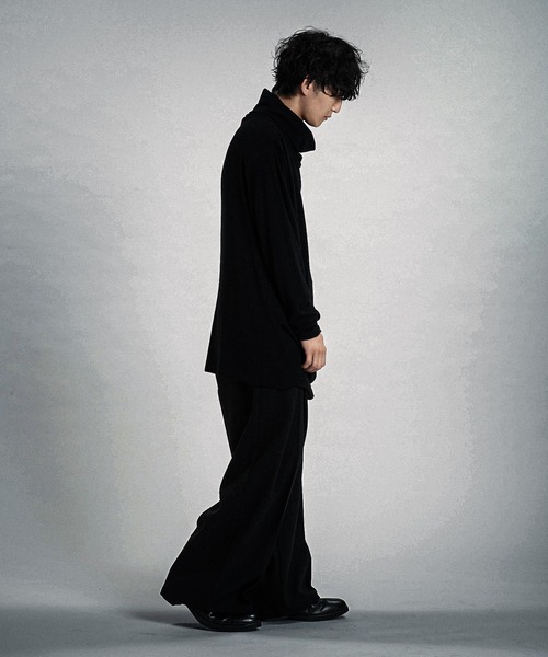 NO ID.(ノーアイディ)の「【NO ID.】Volume-Neck Gather Drape Pullover / ボリューム ネック ギャザー ドレープ プルオーバー(ニット/セーター・メンズ・ブラック/グレー/ホワイト・ONE SIZE)」の14枚目の写真