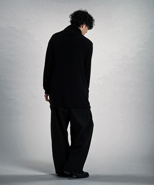 NO ID.(ノーアイディ)の「【NO ID.】Volume-Neck Gather Drape Pullover / ボリューム ネック ギャザー ドレープ プルオーバー(ニット/セーター・メンズ・ブラック/グレー/ホワイト・ONE SIZE)」の15枚目の写真