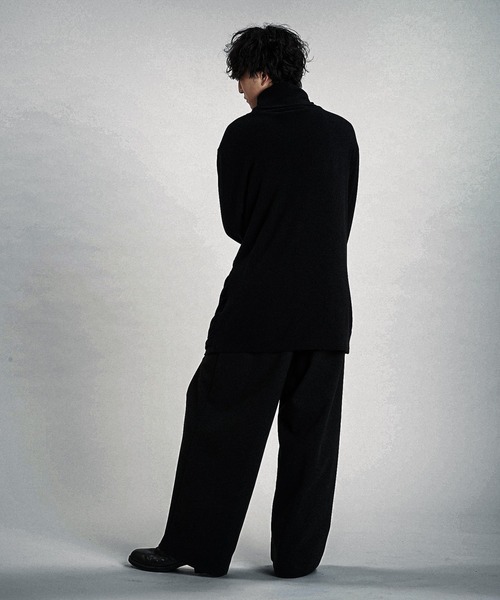 NO ID.(ノーアイディ)の「【NO ID.】Volume-Neck Gather Drape Pullover / ボリューム ネック ギャザー ドレープ プルオーバー(ニット/セーター・メンズ・ブラック/グレー/ホワイト・ONE SIZE)」の16枚目の写真