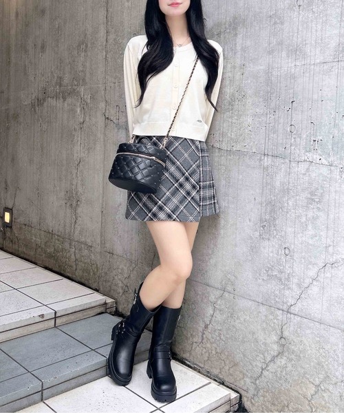 INGNI（イング）の「プレート付ニットカーディガン（カーディガン/ボレロ・レディース・グレー/アイボリー/ブラック/ピンク/ボルドー・M）」の10枚目の写真