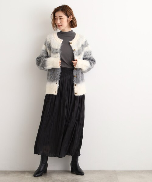 grove（グローブ）の「【吸湿発熱】秋冬のレイヤードを格上げ　コットンハイネックプルオーバー（Tシャツ/カットソー・レディース・ダークグレー/ブラック/オフホワイト・02/03/01/05/04）」の11枚目の写真