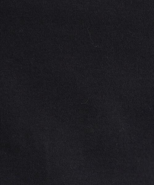grove（グローブ）の「【吸湿発熱】秋冬のレイヤードを格上げ　コットンハイネックプルオーバー（Tシャツ/カットソー・レディース・ダークグレー/ブラック/オフホワイト・02/03/01/05/04）」の16枚目の写真