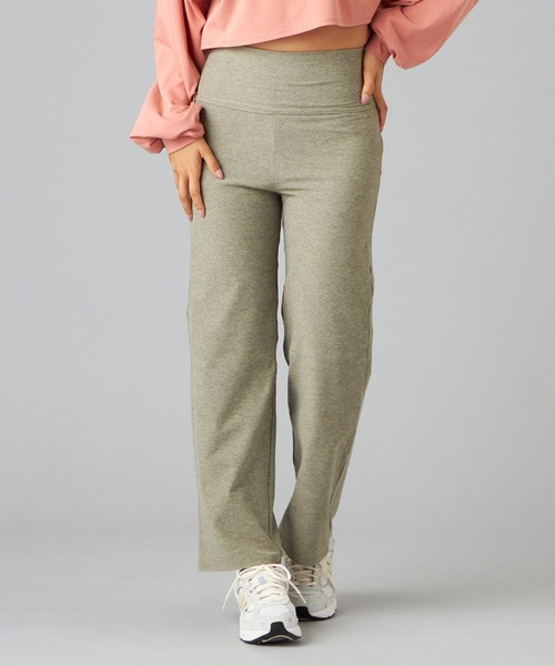 Chacott（チャコット）の「PeachMoku ストレートパンツ（スウェットパンツ・レディース・杢グレー/カーキ・M）」の2枚目の写真