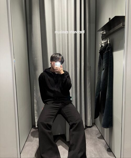 MUSINSA STANDARD（ムシンサスタンダード）の「ルーズフレアデニムパンツ[ブラック]（デニムパンツ・メンズ・その他・40/31/33/26/27/28/29/38/42/36/34/32/30）」の13枚目の写真