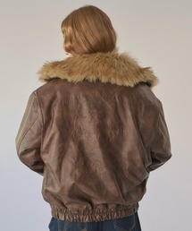 hazyl（ヘイジル）の「embossing fur blouson / エンボスファー付きブルゾン（ブルゾン）」