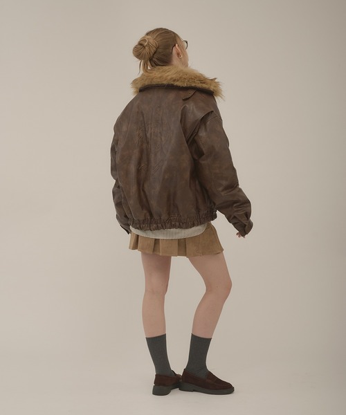 hazyl(ヘイジル)の「embossing fur blouson / エンボスファー付きブルゾン(ブルゾン・レディース・ダークブラウン/ブラウン系その他/ブラック・フリー)」の11枚目の写真