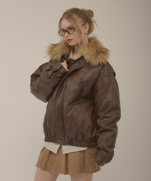 hazyl(ヘイジル)の「embossing fur blouson / エンボスファー付きブルゾン(ブルゾン・レディース・ダークブラウン/ブラウン系その他/ブラック・フリー)」の4枚目の写真