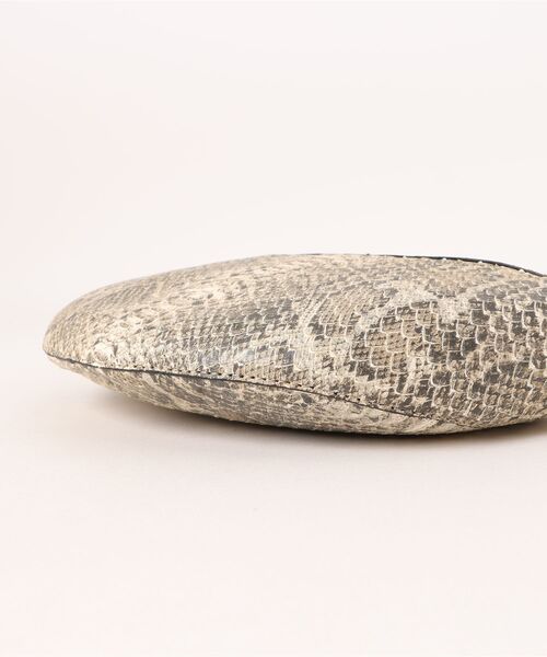 ALLSAINTS(オールセインツ)の「LUNA MICRO SNAKE BAG | LUNA マイクロ スネーク バッグ(ショルダーバッグ・レディース・ホワイト系その他・ONE SIZE)」の12枚目の写真
