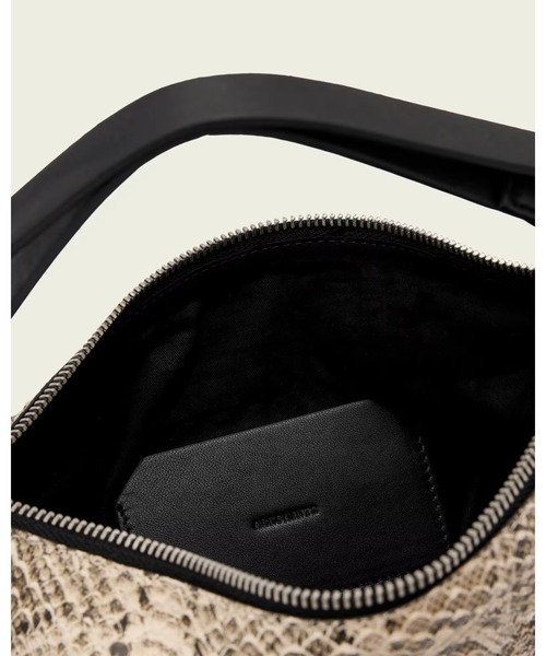ALLSAINTS(オールセインツ)の「LUNA MICRO SNAKE BAG | LUNA マイクロ スネーク バッグ(ショルダーバッグ・レディース・ホワイト系その他・ONE SIZE)」の3枚目の写真