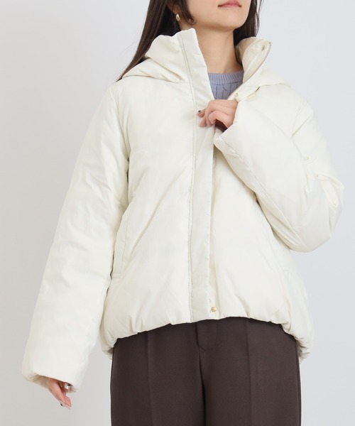 TRUDEA(トルディア)の「フーデットダウンジャケット(ダウンジャケット/コート・レディース・ベージュ/ブラック・LARGE/MEDIUM)」の19枚目の写真