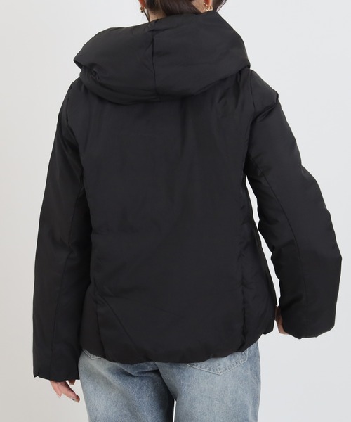 TRUDEA(トルディア)の「フーデットダウンジャケット(ダウンジャケット/コート・レディース・ベージュ/ブラック・LARGE/MEDIUM)」の18枚目の写真