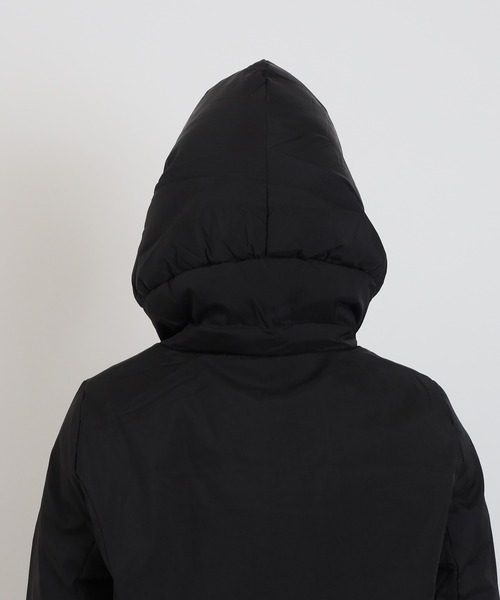 TRUDEA(トルディア)の「フーデットダウンジャケット(ダウンジャケット/コート・レディース・ベージュ/ブラック・LARGE/MEDIUM)」の4枚目の写真