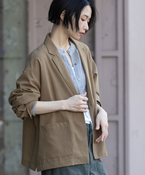 Munich（ミューニック）の「【UVカット】【防シワ】【ウォッシャブル】ストレッチサップジャケット（テーラードジャケット・レディース・モカ/グレー・FREE）」の4枚目の写真