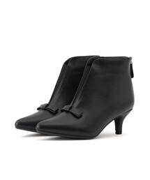 Jayro（ジャイロ）の「Vカットリボンブーティ（ブーツ）」